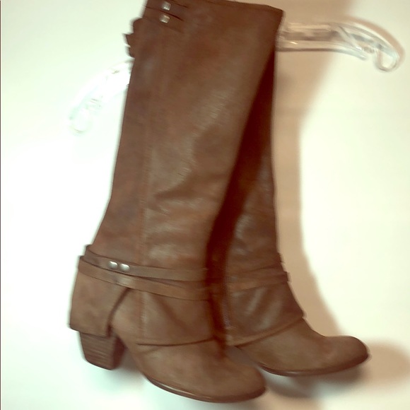 Fergie Shoes - Fergie brown suede leather boots. 3” heels